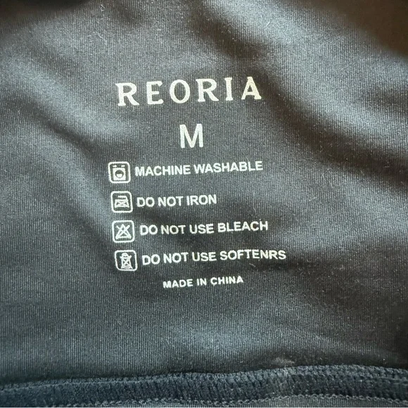 NWT reoria medium backless crop  tank top size medium - Picture 7 of 7